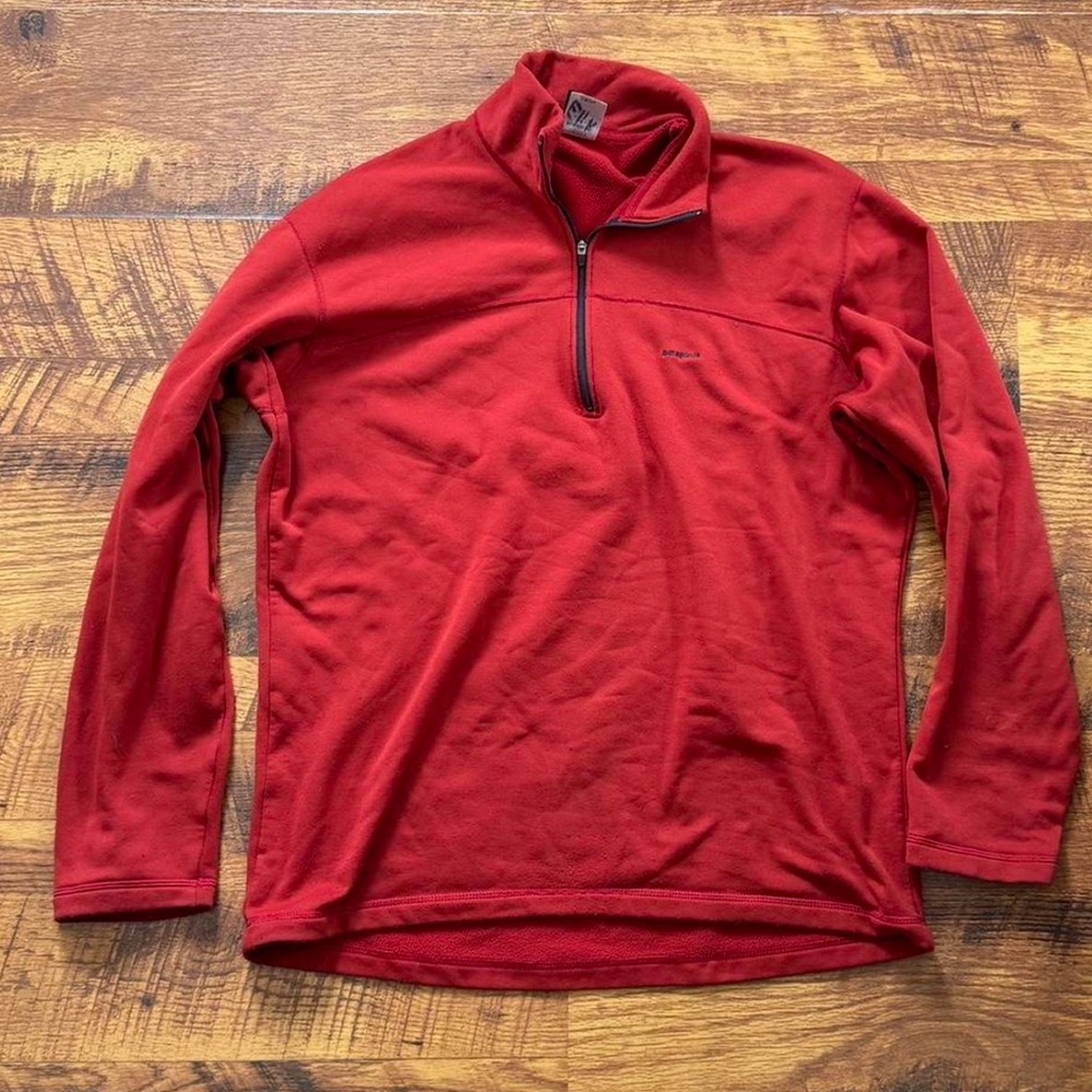 Men’s Orange Patagonia lightweight Half-Zip Pullover